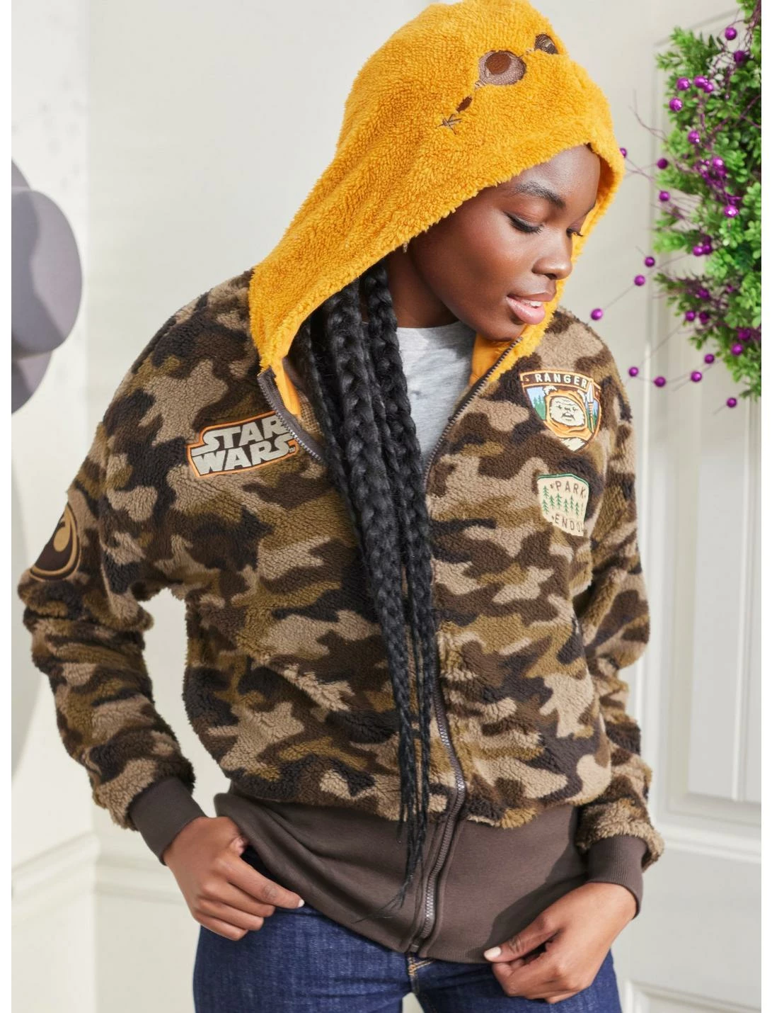 HUNIVERS Her Universe Star Wars Ewok Sherpa Camouflage Hoodie